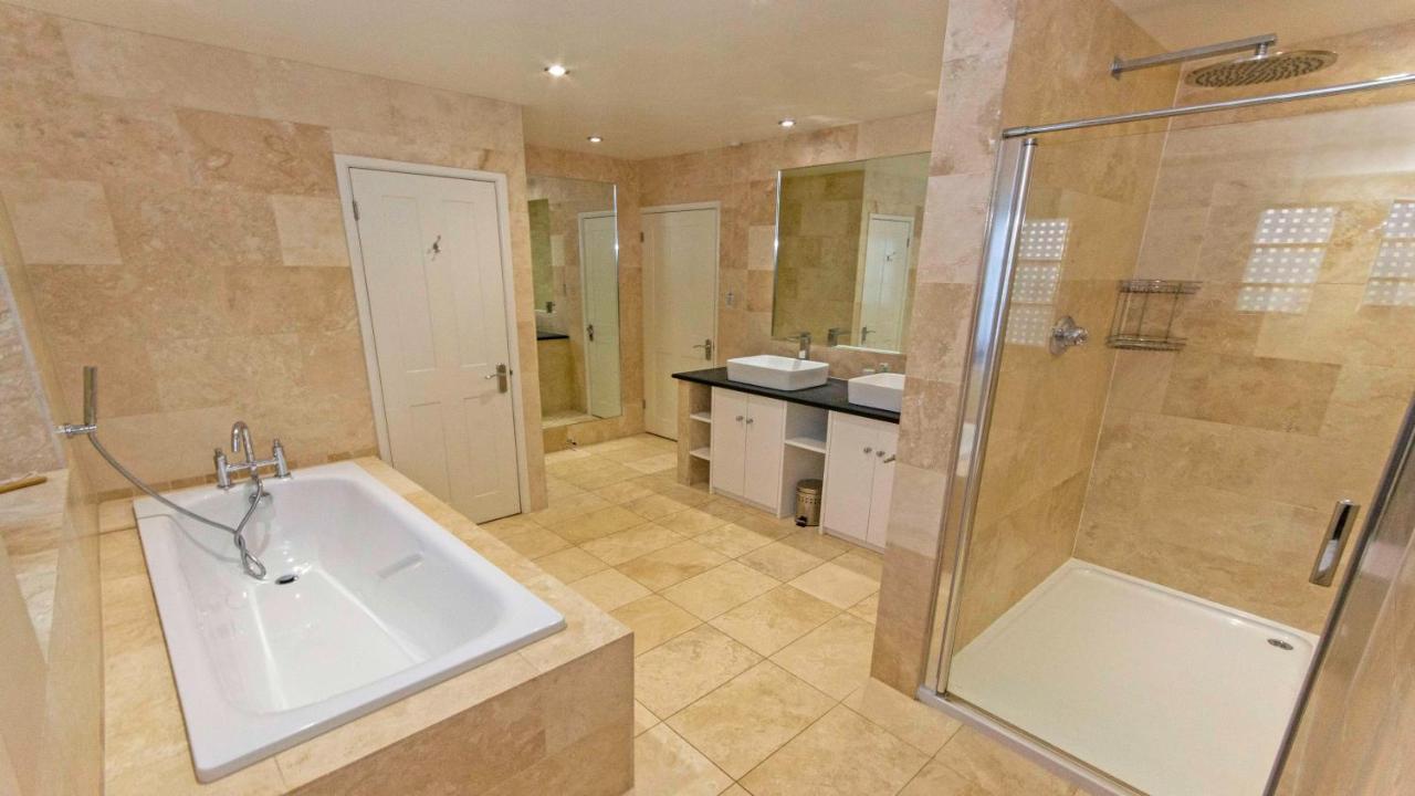 Crowborough Farm - Impressive & Sophisicated Home Surrounded By Unspoilt Countryside In Georgeham - Dog Friendly, Sleeps 14 Экстерьер фото