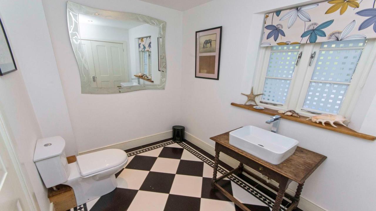 Crowborough Farm - Impressive & Sophisicated Home Surrounded By Unspoilt Countryside In Georgeham - Dog Friendly, Sleeps 14 Экстерьер фото